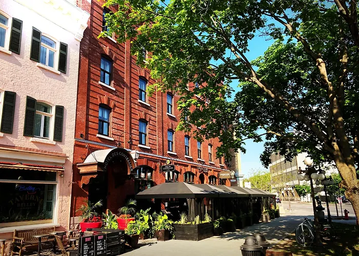Des CoutellierHotel Quebec